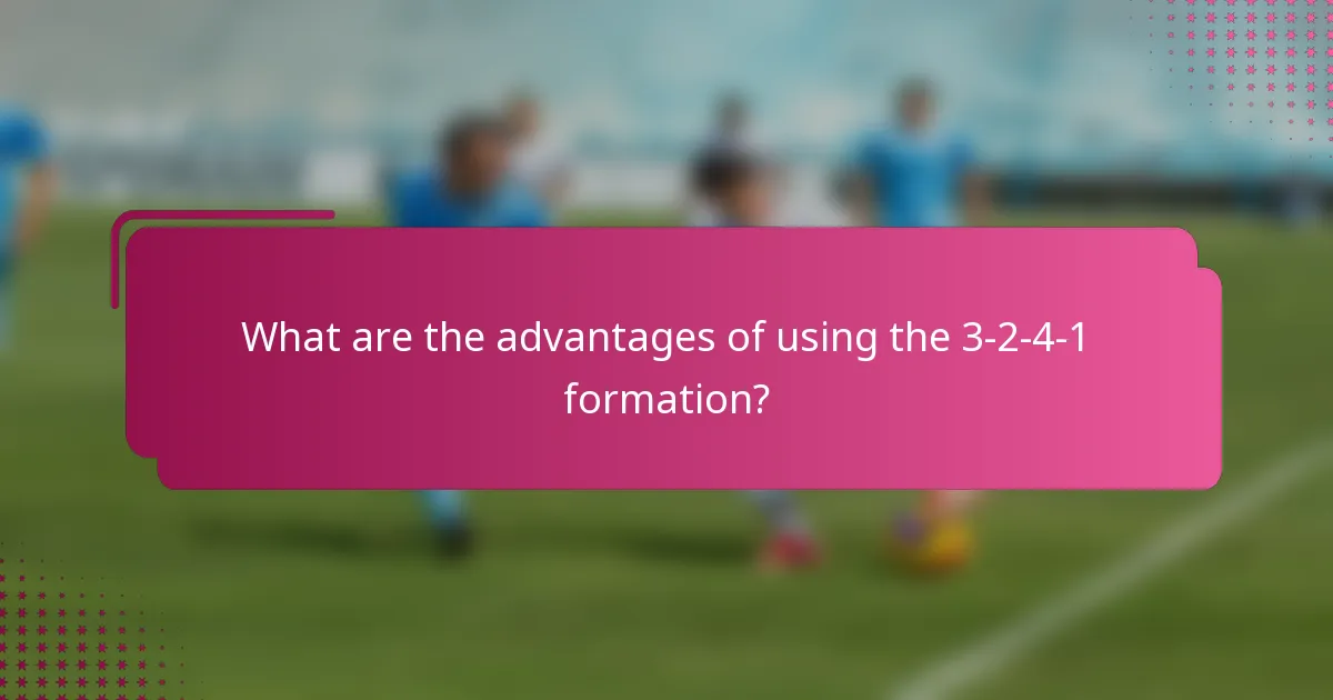 What are the advantages of using the 3-2-4-1 formation?